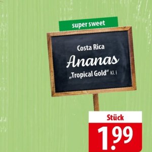 Ananas bei Famila Nord Ost